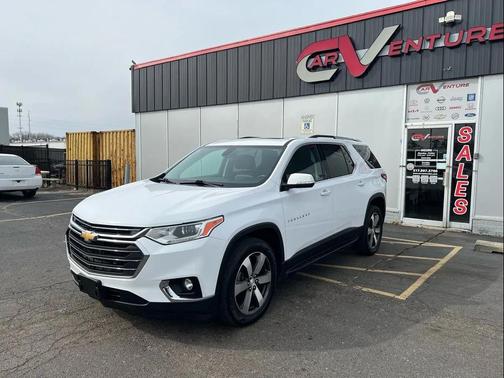 White 2018 Chevrolet Traverse LT Leather