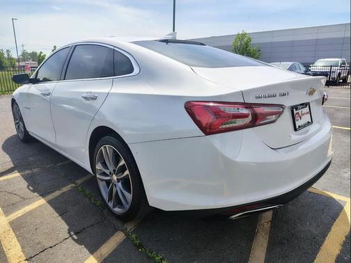 Summit White 2020 Chevrolet Malibu FWD Premier