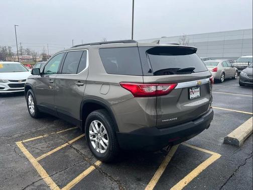 2020 Chevrolet Traverse LT Cloth