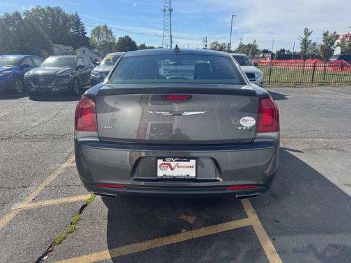 2017 Chrysler 300 S