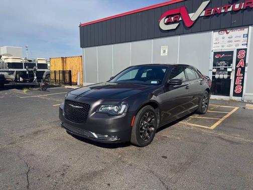 2017 Chrysler 300 S