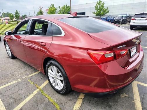 Cajun Red Tintcoat 2018 Chevrolet Malibu LT