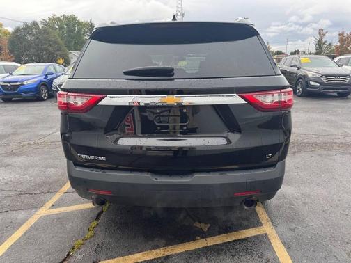 2018 Chevrolet Traverse LT Cloth
