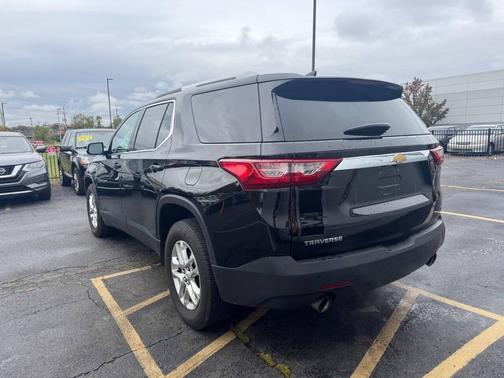 2018 Chevrolet Traverse LT Cloth