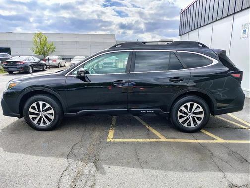 Crystal Black Silica 2020 Subaru Outback Premium