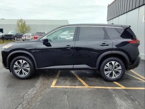 Super Black 2023 Nissan Rogue SV