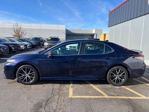 2021 Toyota Camry SE