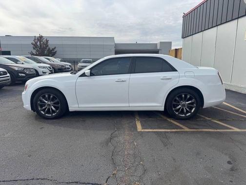 2014 Chrysler 300 S
