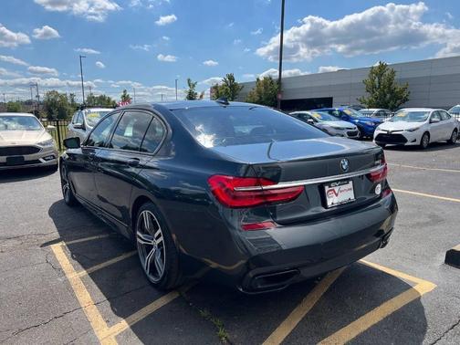 2016 BMW 740 740i 4dr Sedan