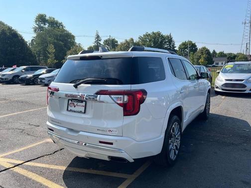 2021 GMC Acadia Denali
