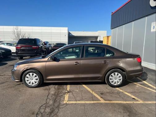 2015 Volkswagen Jetta 2.0L S