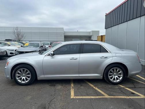 2012 Chrysler 300 Limited
