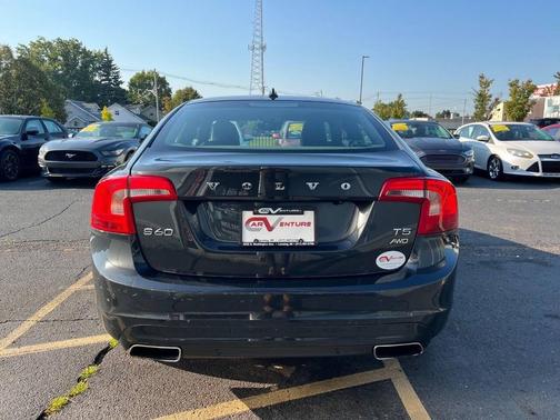 2015 Volvo S60 T5 Premier