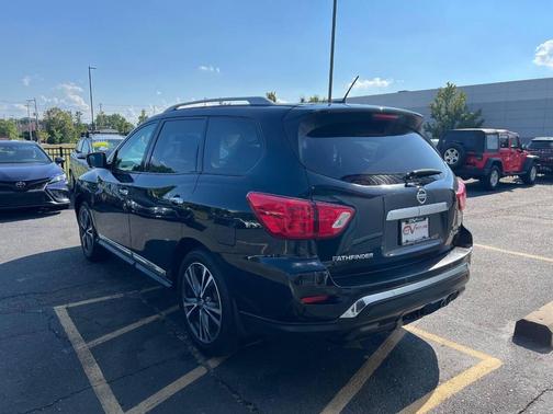 2018 Nissan Pathfinder Platinum