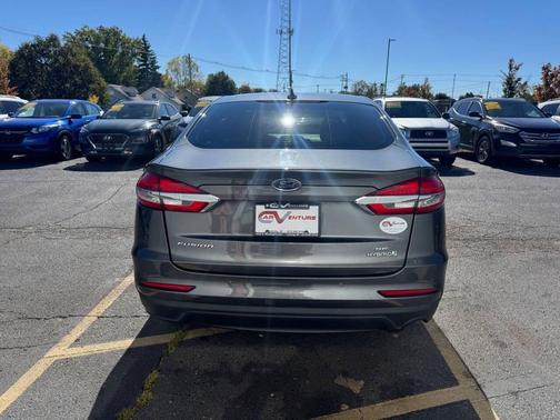2019 Ford Fusion Hybrid SE