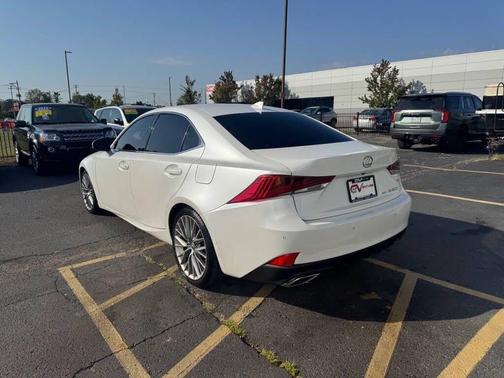 2018 Lexus IS 300 Base