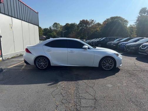 2018 Lexus IS 300 Base
