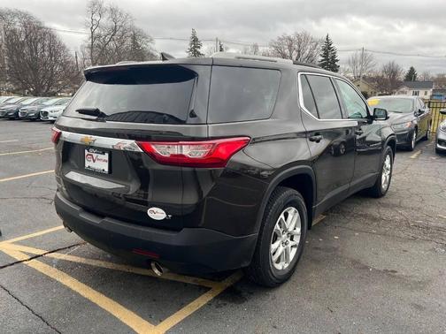 2018 Chevrolet Traverse LT Cloth
