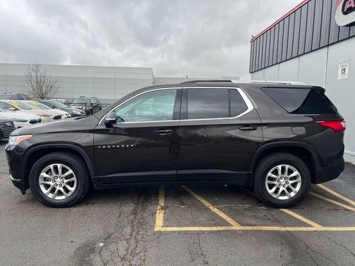 2018 Chevrolet Traverse LT Cloth