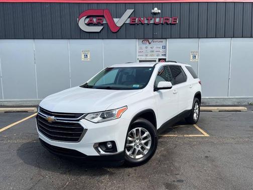 2018 Chevrolet Traverse LT Cloth