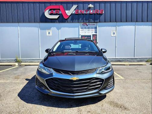 Graphite Metallic 2019 Chevrolet Cruze LT