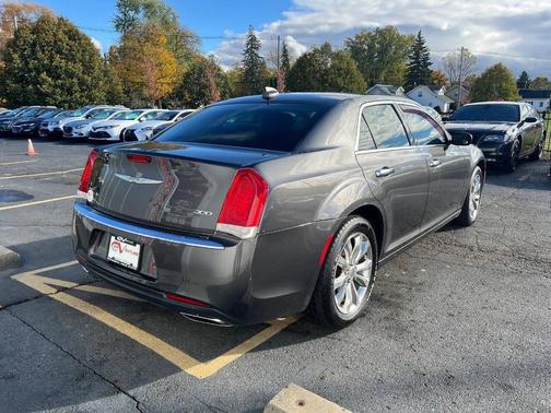 2015 Chrysler 300 Limited