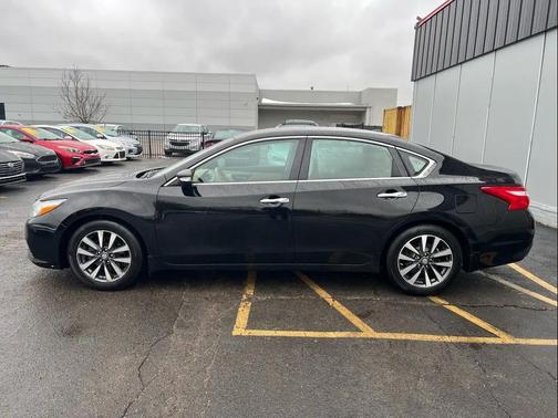 2017 Nissan Altima 2.5 SV