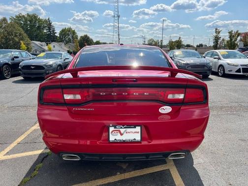 2013 Dodge Charger SXT