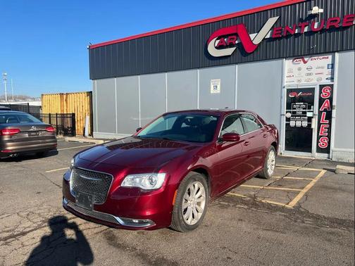 2016 Chrysler 300 S