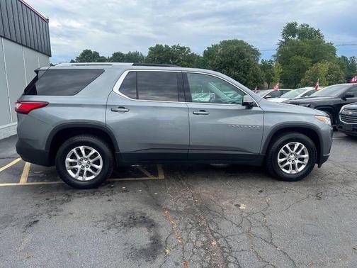 2018 Chevrolet Traverse LT Cloth