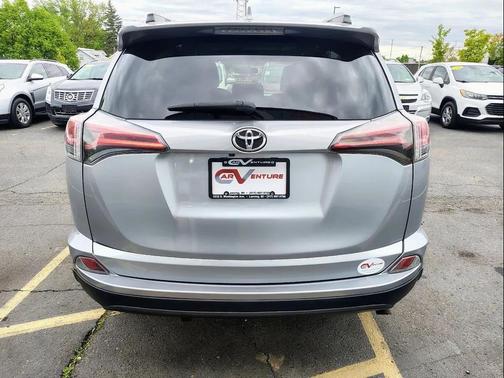 Silver Sky Metallic 2016 Toyota RAV4 LE