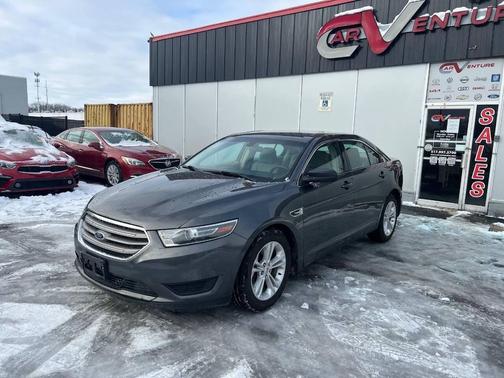 2016 Ford Taurus SE
