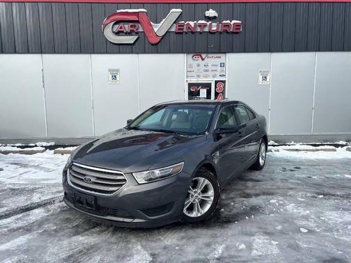 2016 Ford Taurus SE