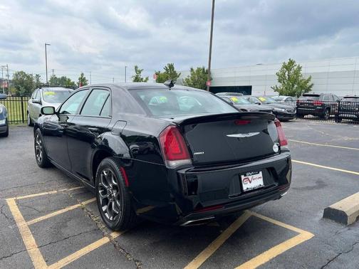 2017 Chrysler 300 S