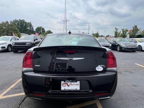 2017 Chrysler 300 S