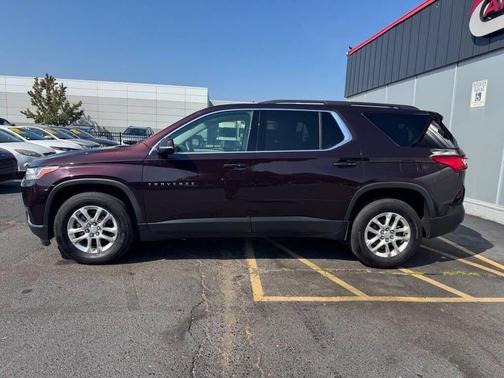 2021 Chevrolet Traverse LT Leather