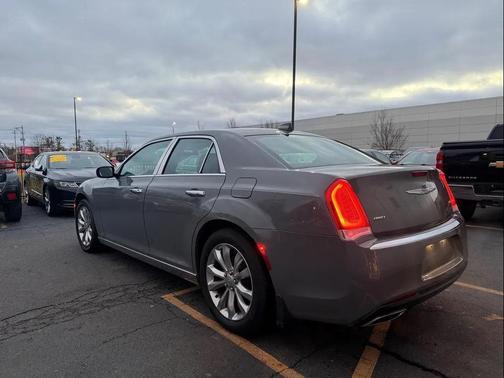 2019 Chrysler 300 Limited