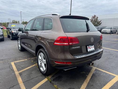 2012 Volkswagen Touareg TDI Lux