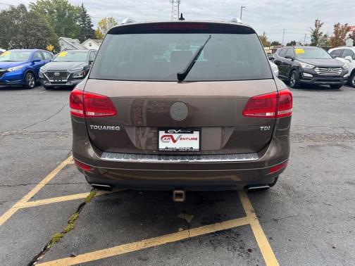 2012 Volkswagen Touareg TDI Lux
