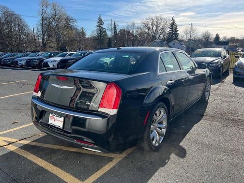 2015 Chrysler 300C Platinum