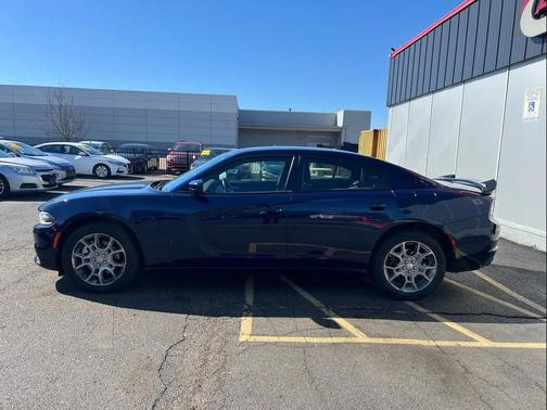 2015 Dodge Charger SE