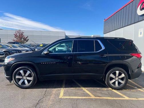 2021 Chevrolet Traverse LT Leather