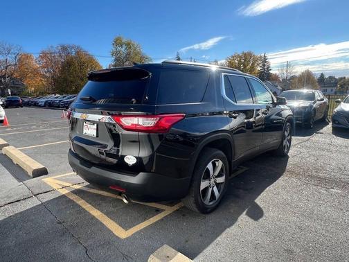2021 Chevrolet Traverse LT Leather