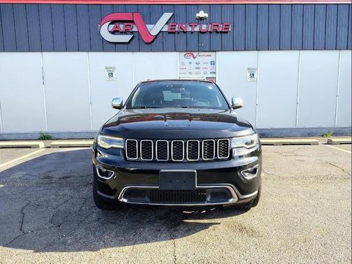 Diamond Black Crystal Pearlcoat 2018 Jeep Grand Cherokee Limited