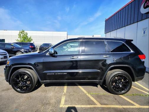 Diamond Black Crystal Pearlcoat 2018 Jeep Grand Cherokee Limited