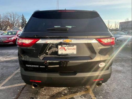 2018 Chevrolet Traverse LT Cloth