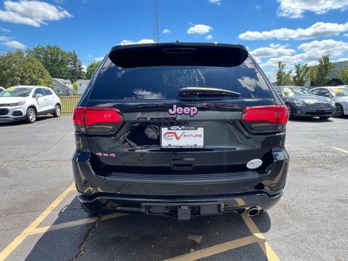 2021 Jeep Grand Cherokee Laredo