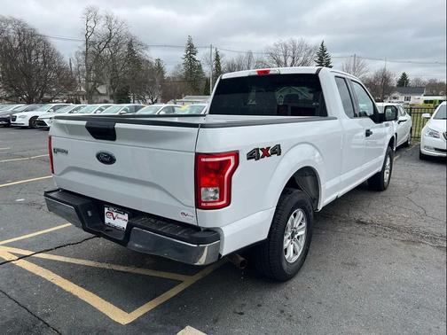 Oxford White 2017 Ford F-150 XLT