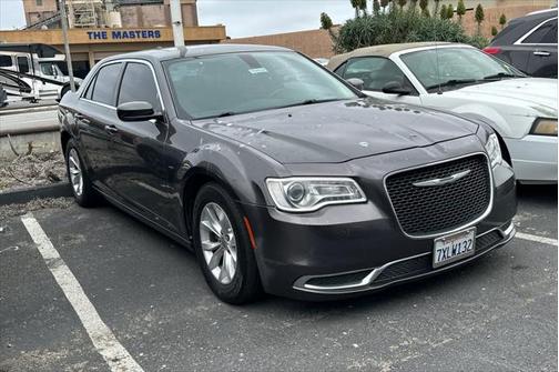 2016 Chrysler 300 Limited