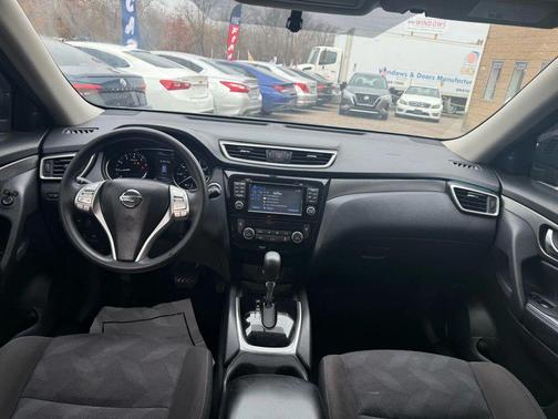 2015 Nissan Rogue SV